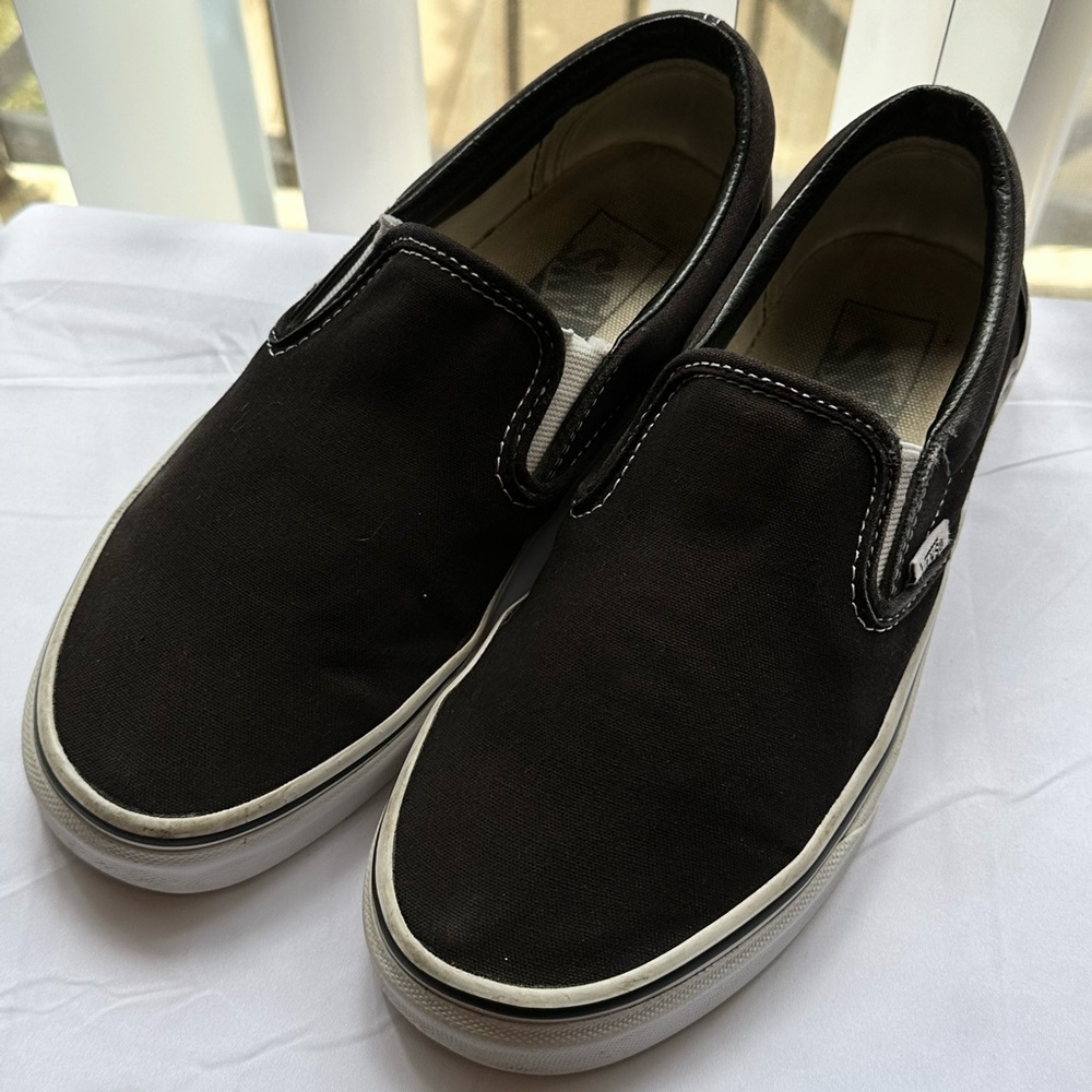 Black slip-on vans womens size 7.5